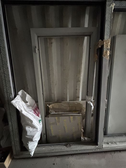 Металическая дверь