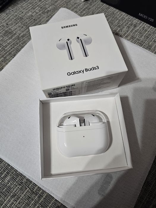 Casti Samsung Galaxy Buds 3
