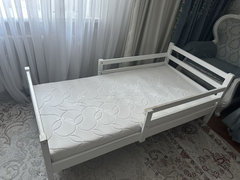 Детская кровать 170:85