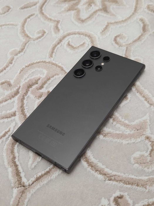 Продам Samsung S24 Ultra 256 gb