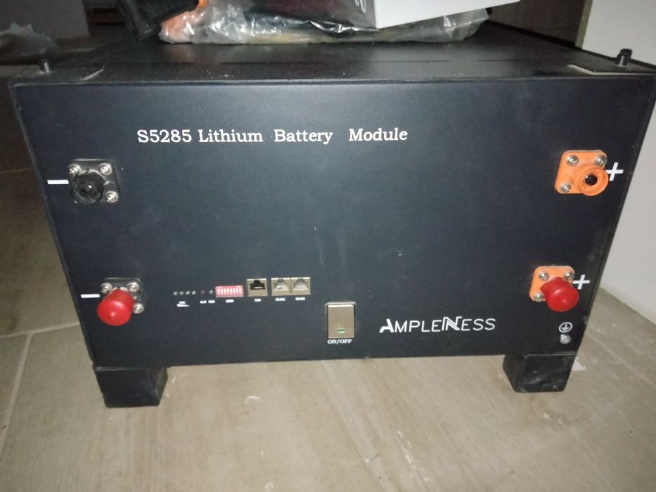 Vând acumulator solar Ampleness