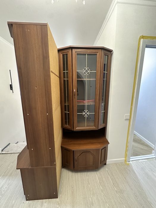 Продам шкаф дерево дум