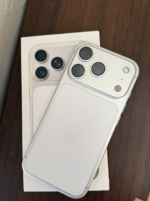 iPhone 17 Pro 256GB, срочно продаю