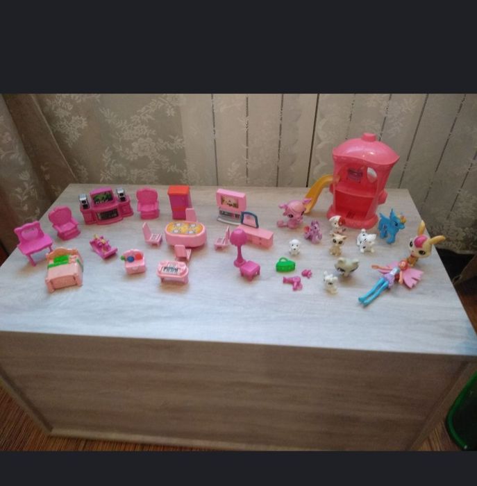 Набор  игрушек  для детей