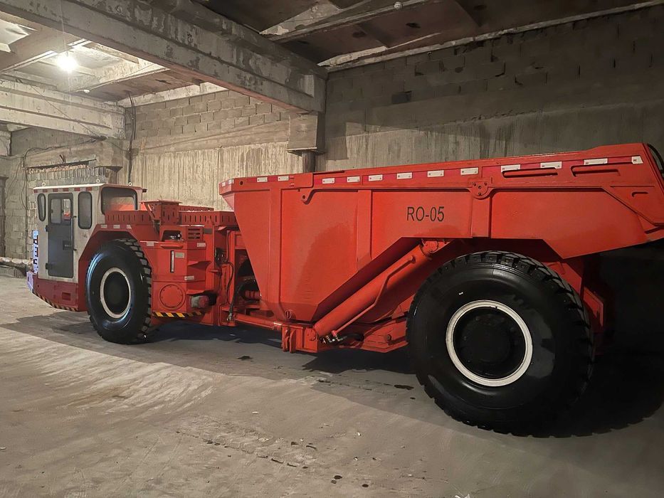 Подземный самосвал UK-20