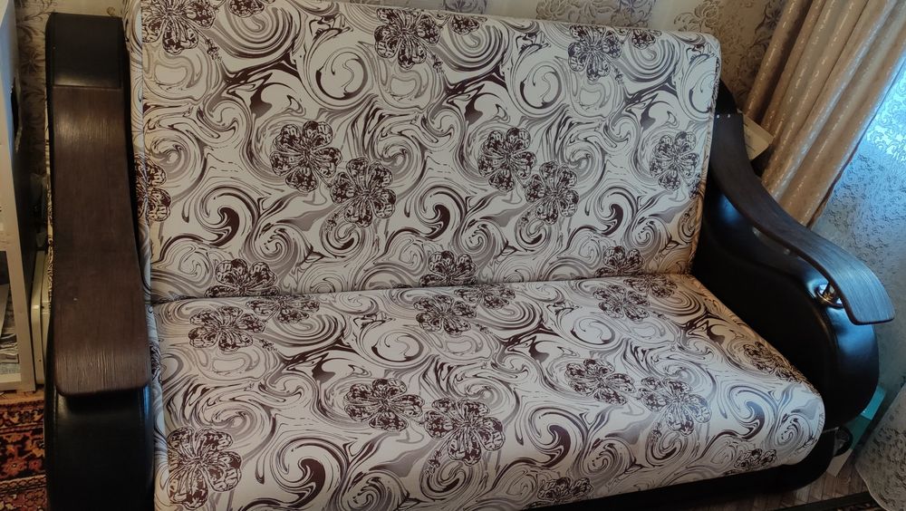 Продам диван, механизм аккордеон