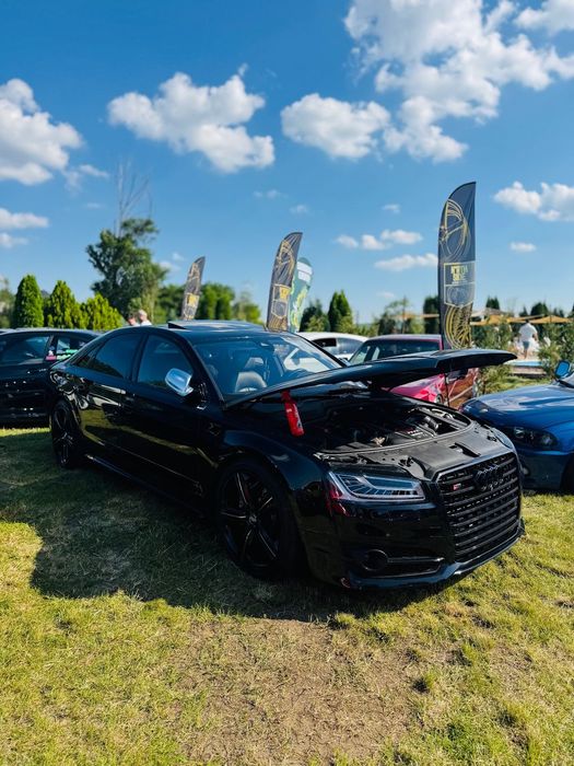 Audi S8