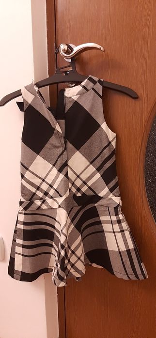 Rochite elegante fetite