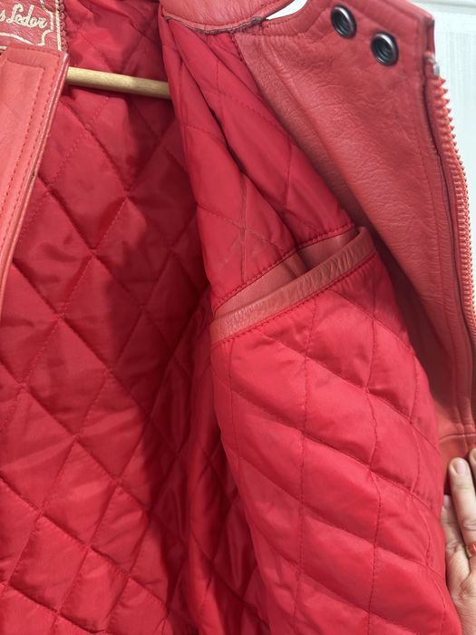 Geaca autebtica din piele  naturala