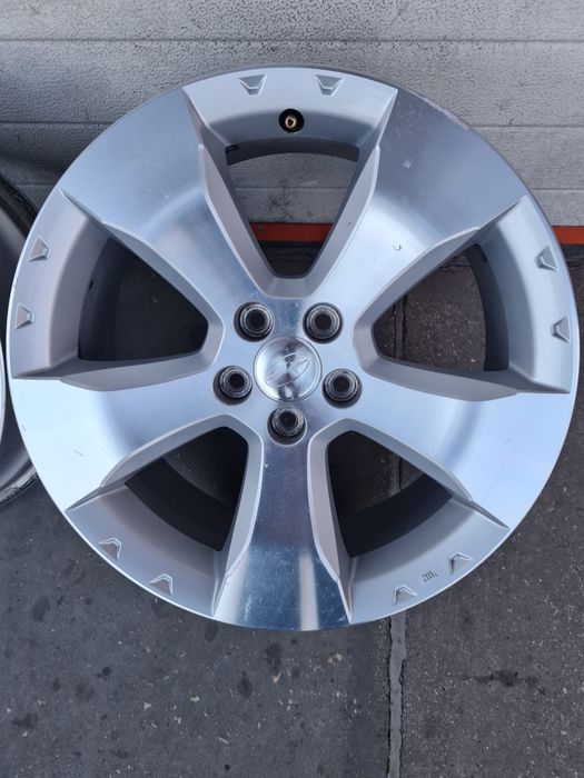 Оригинални джанти за СУБАРУ SUBARU R17 5x100 ET46 7J