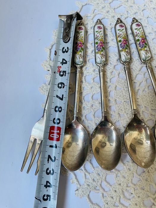 Красиви прибири с порцелан от Япония