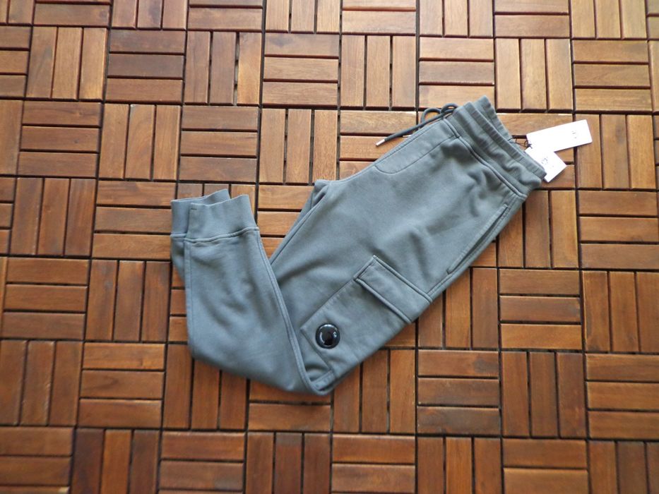 Мъжки спортен панталон CP Company Resist Dyed Diagonal Fleece Lens