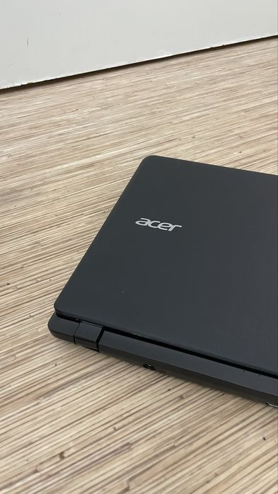 Acer Aspire ES1-533