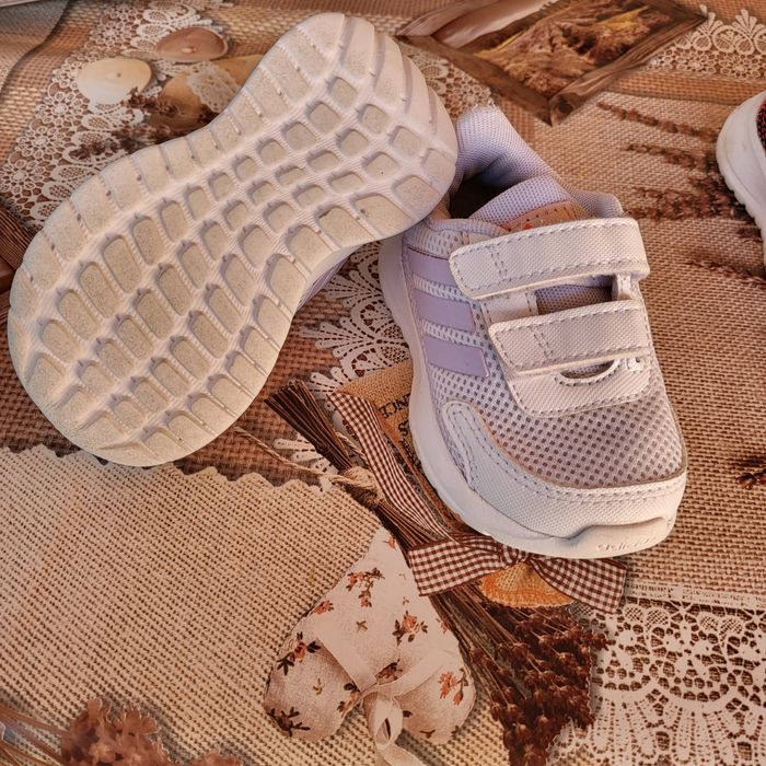 Adidasi adidas nr 20