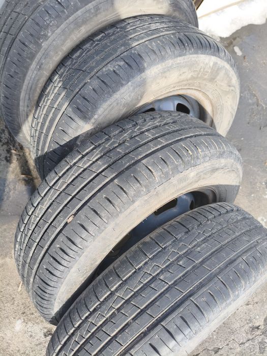 Продам летние шины Nokian