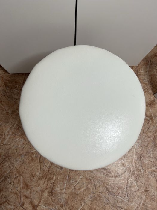 Табуретки кухонные