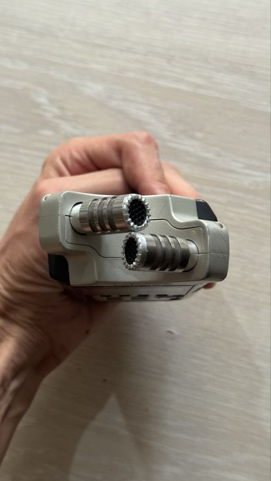 Продам рекордер Zoom H4nPro