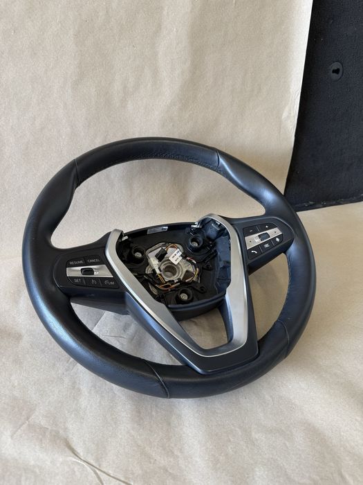 Волан за Bmw G20 G30 G21 G31 GXX ( Оригинален OEM ) ( Chrome бутони )