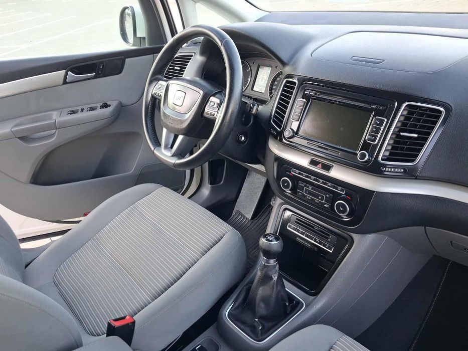 SEAT alhambra 2.0 tdi 140 cp euro 5 2011 navigatie camera marsarier