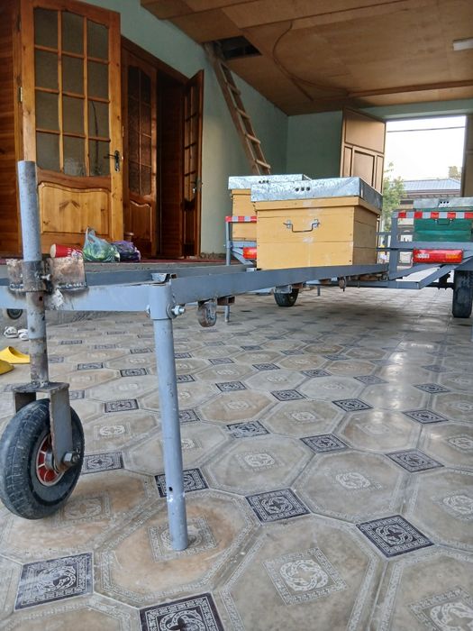 Asalarilar uchun  pritsep