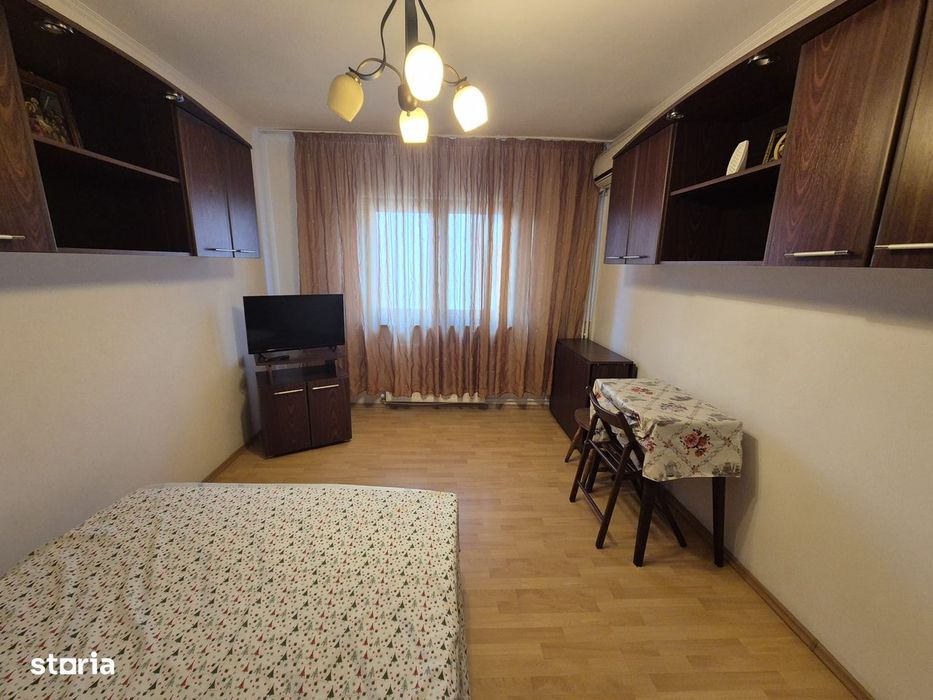 Lacul Tei inchiriere garsoniera cu boiler electric
