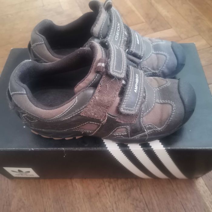 Детски обувки Geox номер 32