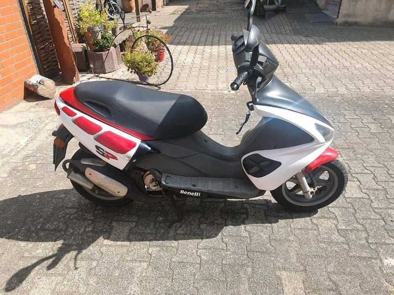 Бенели 491 Benelli Скутер мотопед мотор НА ЧАСТИ