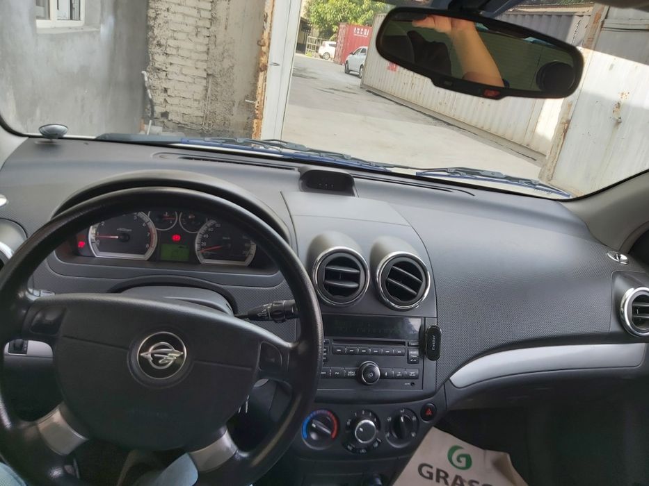 Ravon nexia3  2 poz mexanika xolati ideal kraskalari toza 97000 yurgan