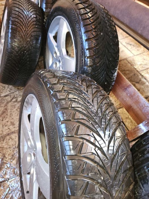 Оригинални джанти с нови сезонни гуми за Пежо 17 “ цола 5х108