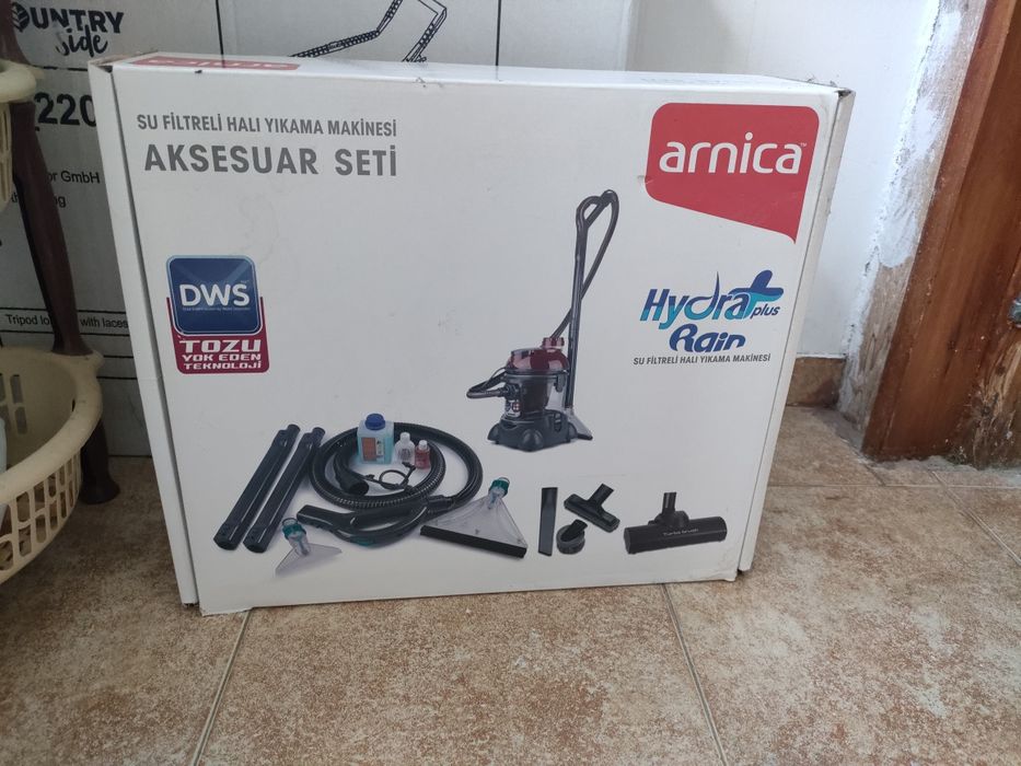 Перяща прахосмукачка 2400W, Arnica Hydra Rain Plus, Турбо четка, Функция „издухване”399, НЕРА филтър