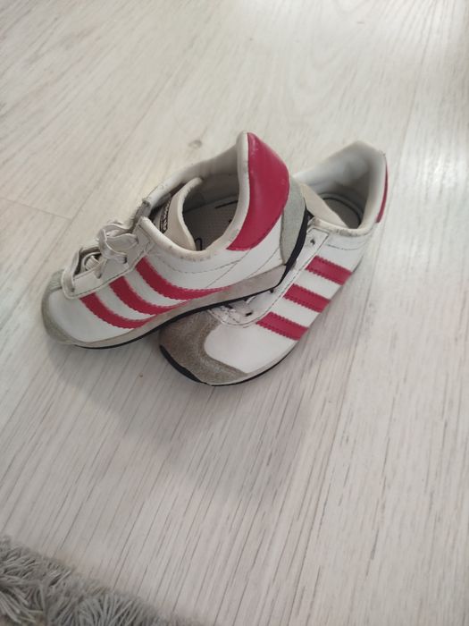 Детски дрехи и обувки 1-2-3 години на символични цени за момче