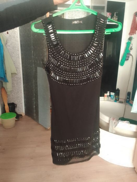 Продам дешево пиджак,платье.