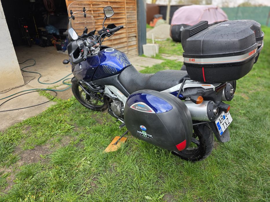 Suzuki v strom 1000 pe injectie