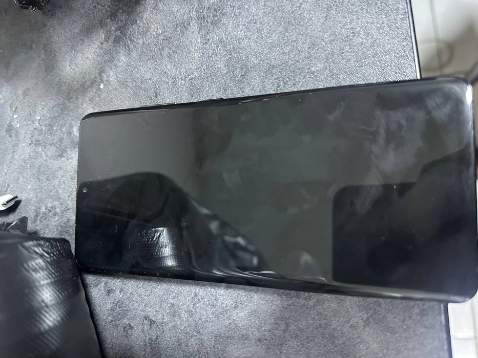 Самсунг с 21 ултра 5 g 256/12