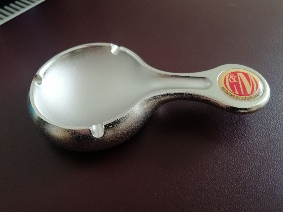 Scrumieră L&M veche
