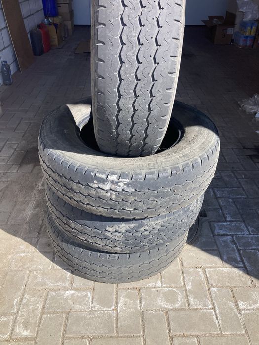 Продам шины 225/75/16С