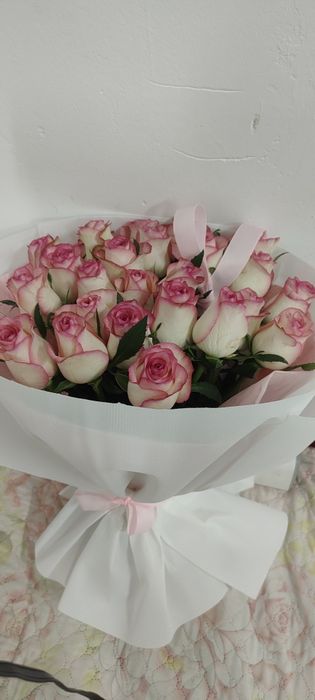 Свежые цветы. Розы