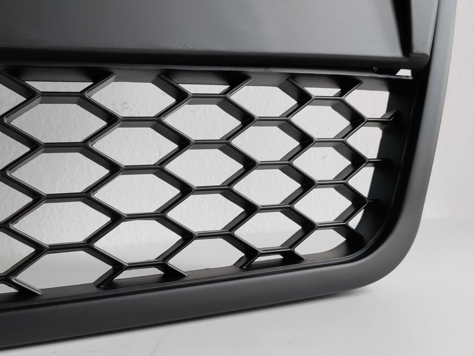 Решетка без емблема АУДИ А6 Ц6 от 04 - 08 МАТ Черна Тунинг Audi A6 C6