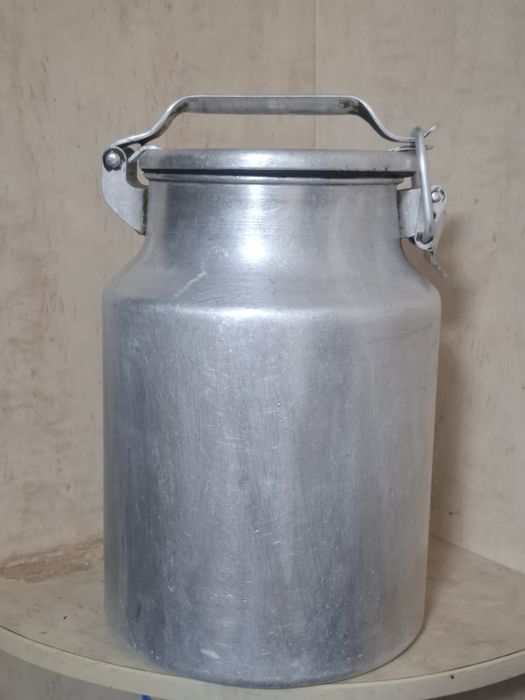 Продам алюминевые бидоны