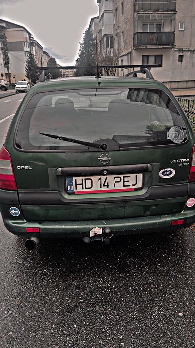 Vând Schimb Opel Vectra b caravan