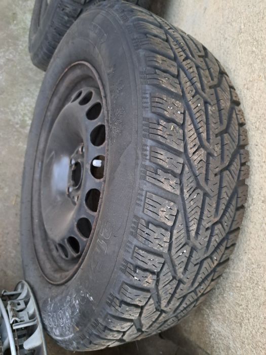 Roti de iarna VW Passat B8