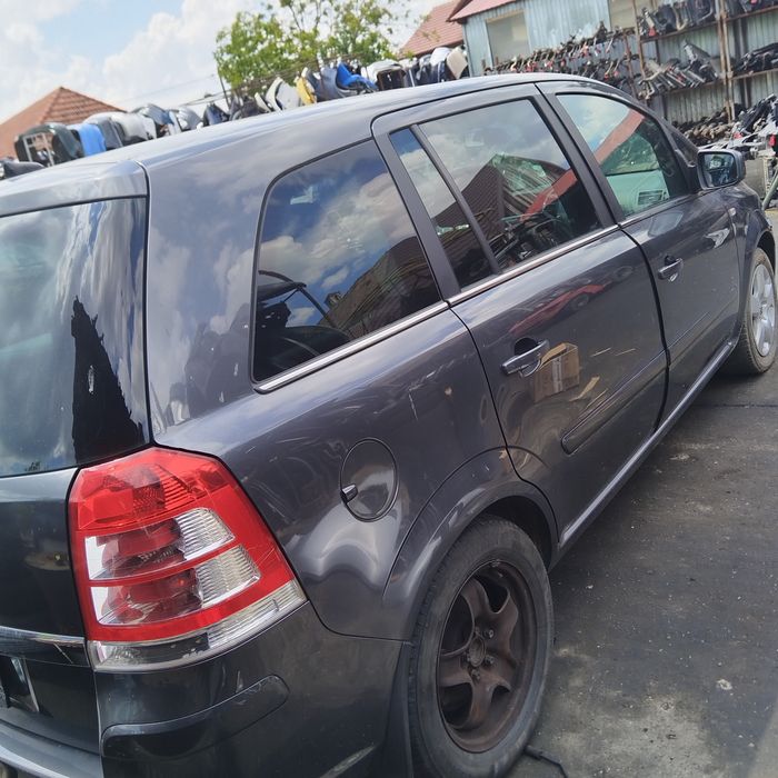 Stop dreapta Opel Zafira B Facelift