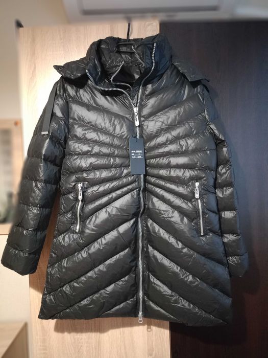 Дамско черно яке