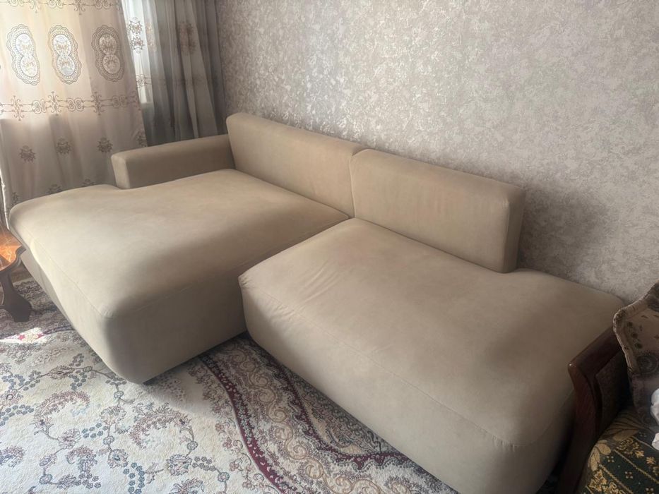 Продам диван угловой