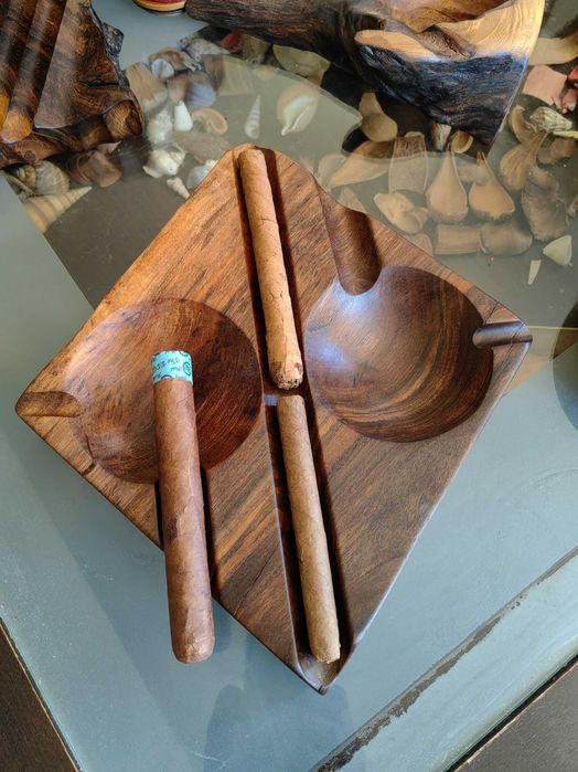 Семеен пепелник за пури и пурети