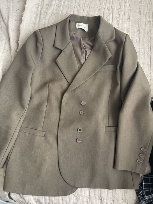 Дара костюм-хаки цвет