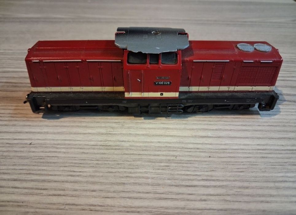 Locomotivă Gutzold V100 la scara H0, 1:87