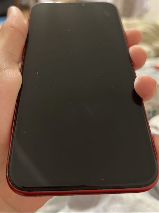 продам базовый iphone 11 за 100.000!!