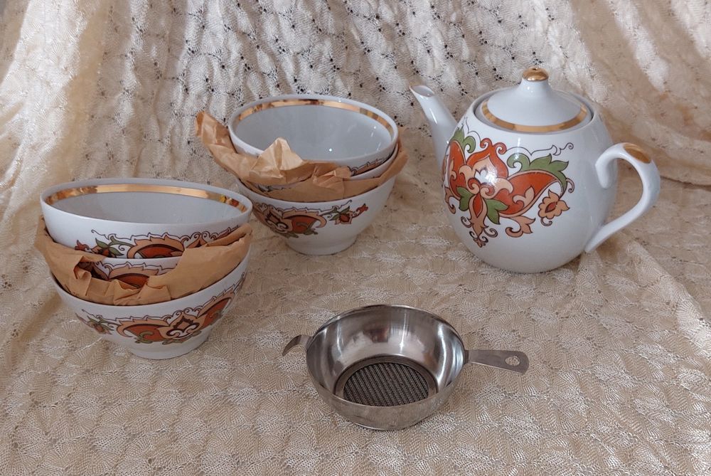 Чайный сервиз и конфетница хрусталь