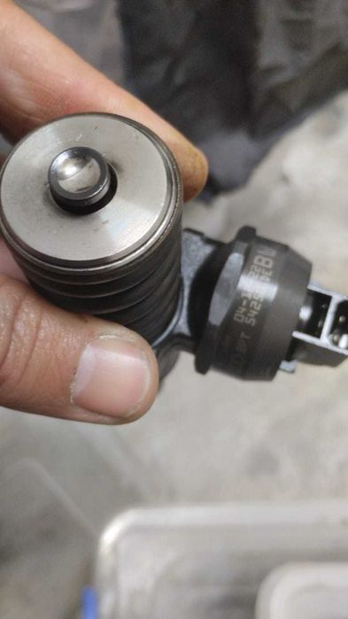 Injector Audi A4 B6 1.9 TDi BKE / BRB 038130073BH